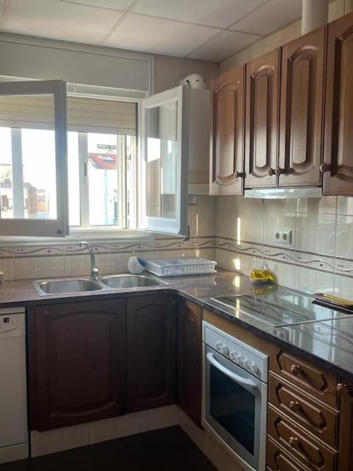 Ferienwohnung Atico Luminoso Centrico Y Comodo Figueres  Exterior foto