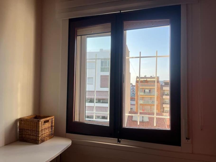 Ferienwohnung Atico Luminoso Centrico Y Comodo Figueres  Exterior foto