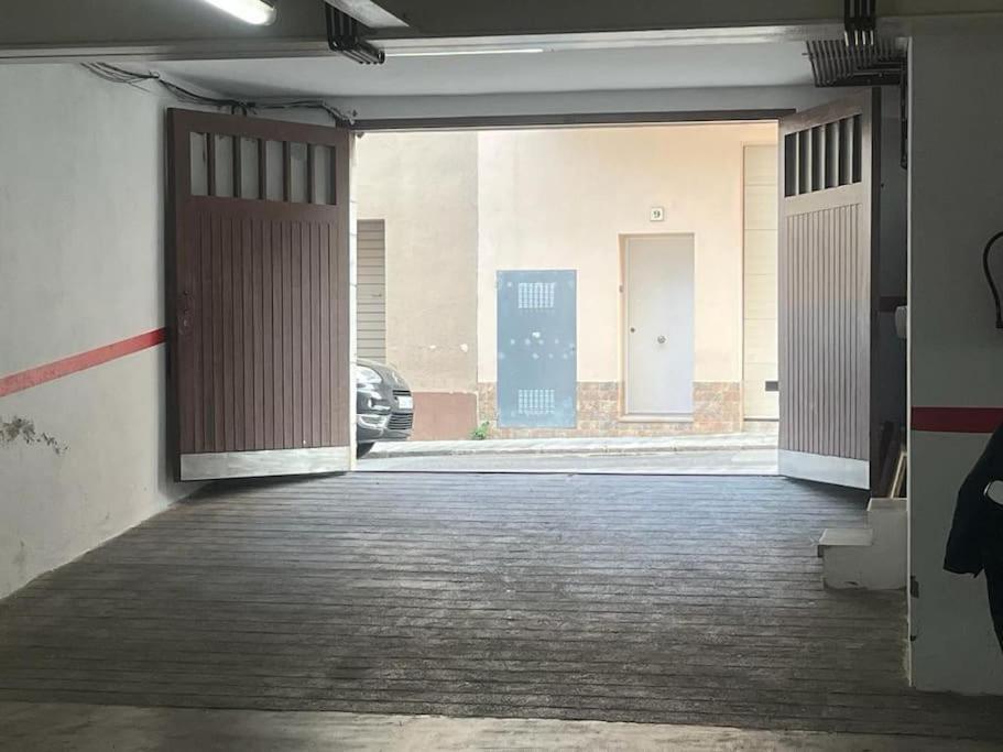 Ferienwohnung Atico Luminoso Centrico Y Comodo Figueres  Exterior foto